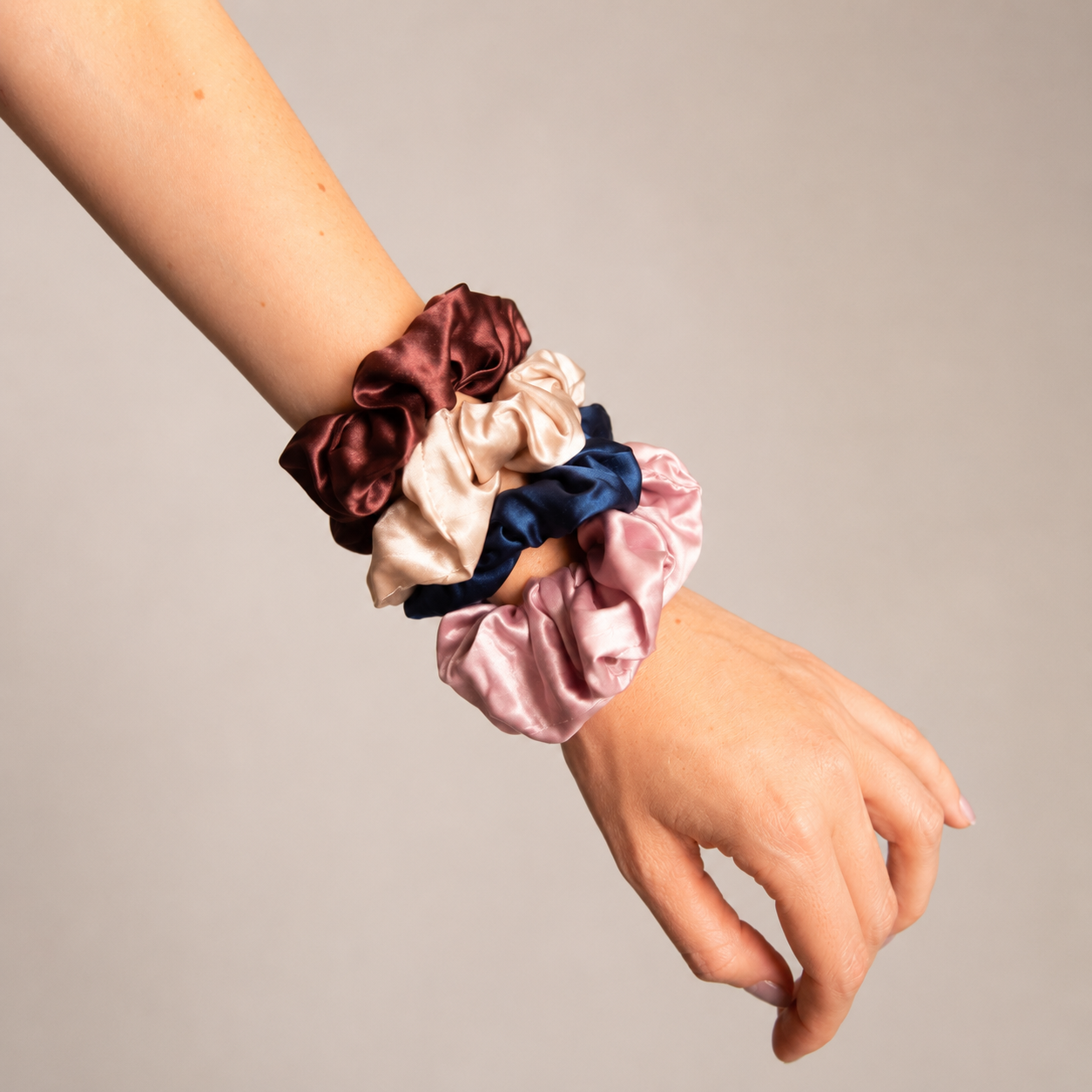 Mulberry Silk Scrunchies - Blush Pink
